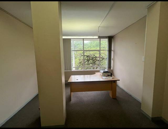 OFFICE FOR SALE IN CLARENDON